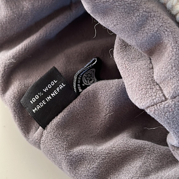 Wool hat - Picture 3 of 4